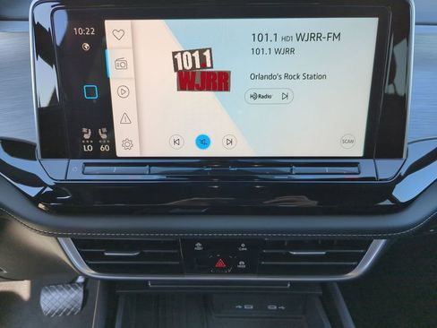 New 2026 Volkswagen Atlas Cross Sport SE image 30