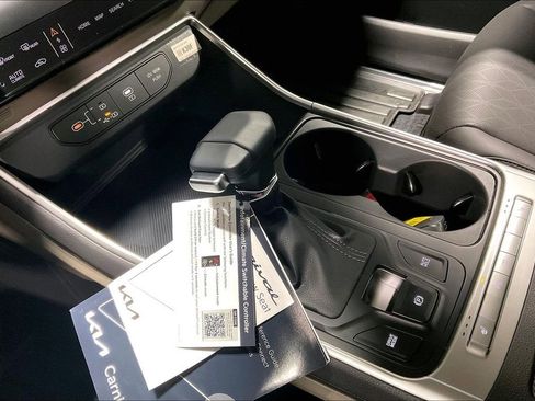 New 2026 Kia Carnival image 21