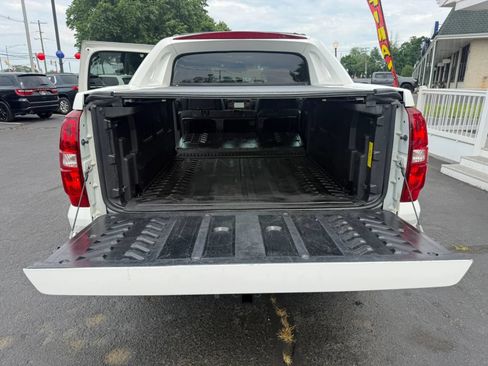 Used 2012 Chevrolet Avalanche LTZ AWD/4WD image 43
