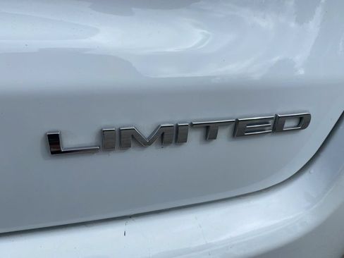 Used 2022 Jeep Compass Limited AWD/4WD image 14
