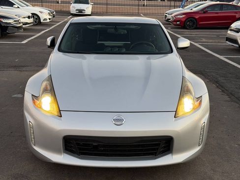 Used 2019 Nissan 370Z Coupe image 17