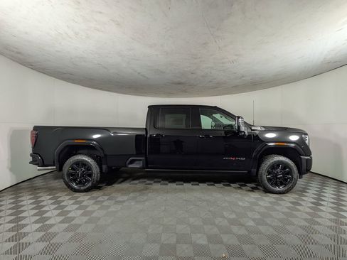 New 2026 GMC Sierra 3500 AT4 w/ AT4 Premium Plus Package image 6