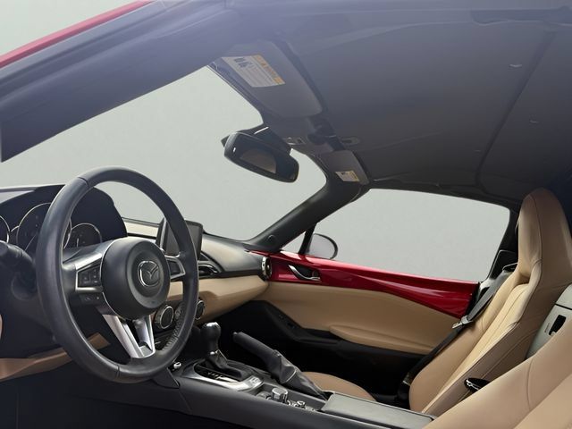 Used 2017 MAZDA MX-5 Miata RF Grand Touring RWD image 11