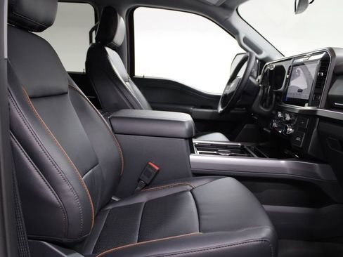 New 2026 Ford F250 Lariat w/ Black Appearance Package image 29