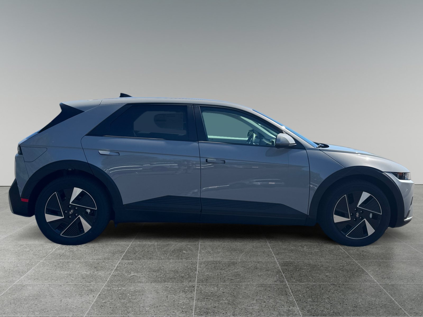 New 2027 Hyundai Ioniq 5 SE AWD/4WD image 6