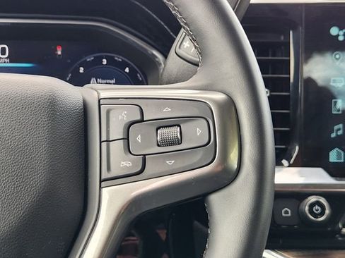 Used 2024 Chevrolet Silverado 1500 LT AWD/4WD image 29