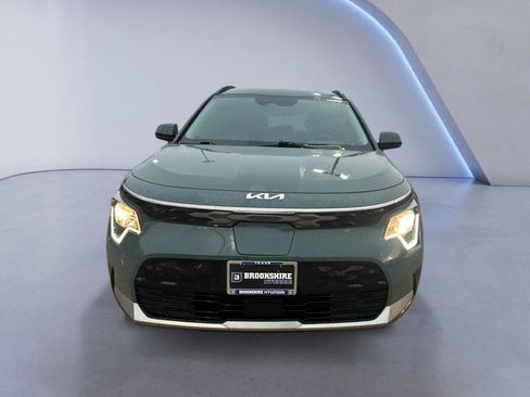 Used 2023 Kia Niro Wind FWD image 2