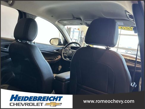 Used 2025 Buick Encore GX Sport Touring FWD image 31