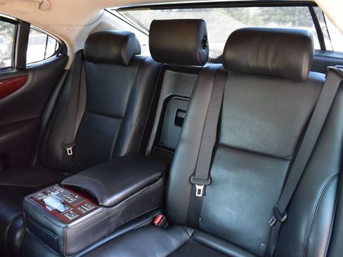 Used 2011 Lexus LS 460 L w/ Rear Seat Upgrade Pkg AWD/4WD image 20