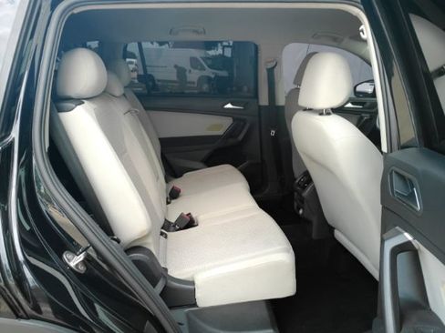 Used 2021 Volkswagen Tiguan S FWD image 25
