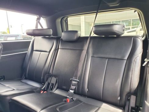 Used 2019 Ford Expedition Max XLT w/ Equipment Group 201A image 29
