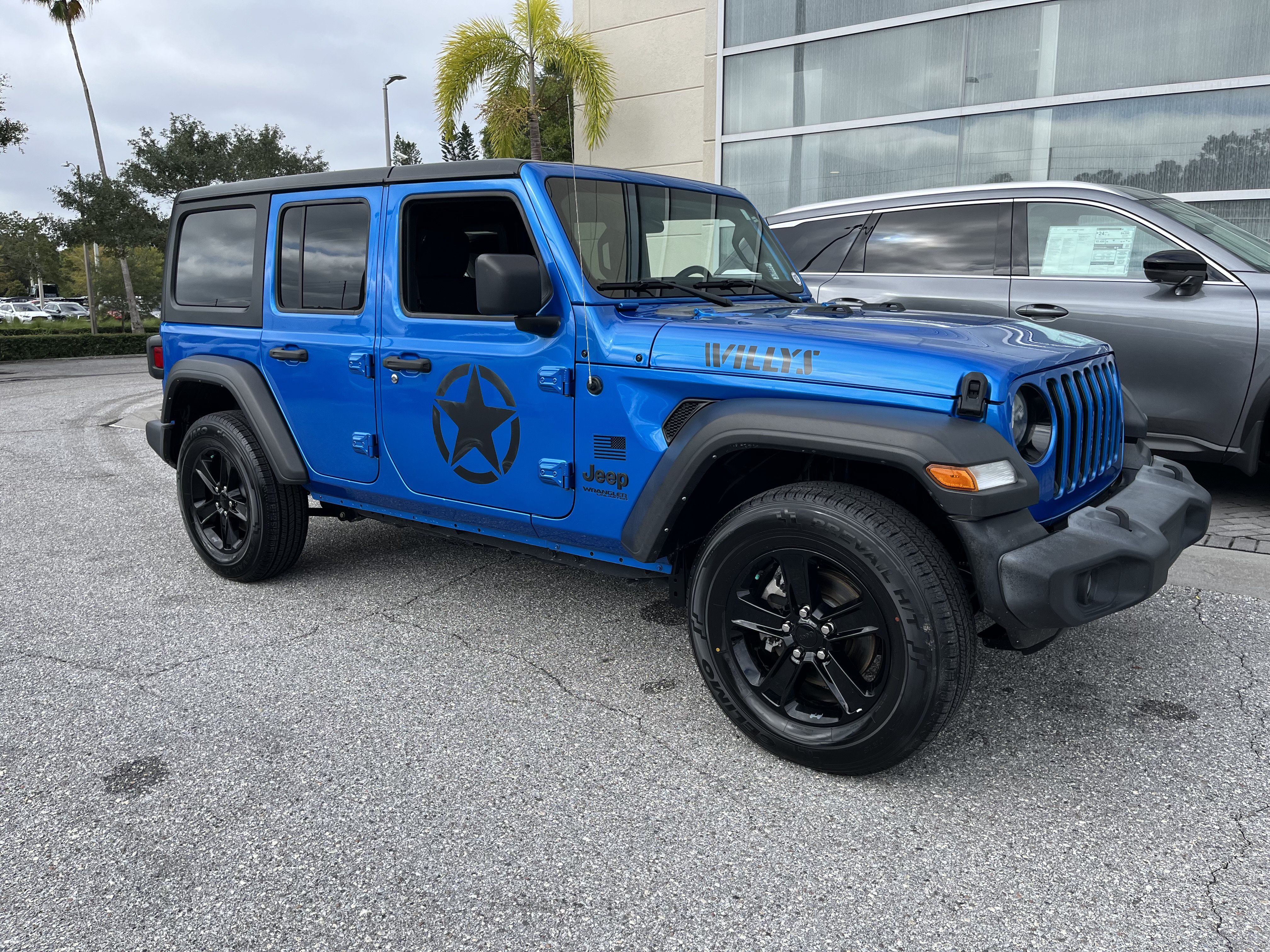 Used 2022 Jeep Wrangler Unlimited Sport AWD/4WD image 9