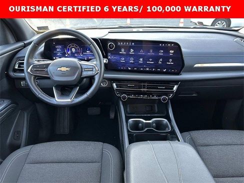 Certified 2025 Chevrolet Traverse LT image 17