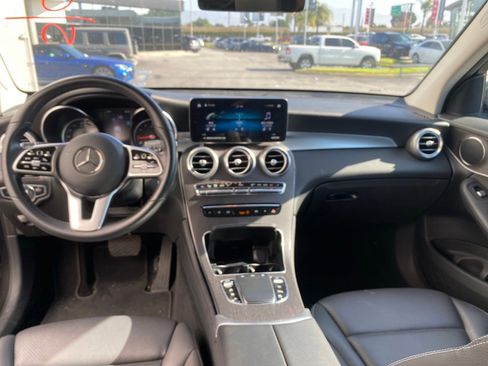 Used 2022 Mercedes-Benz GLC 300 4MATIC image 14