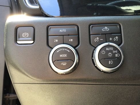 Used 2022 GMC Sierra 1500 Elevation AWD/4WD image 25