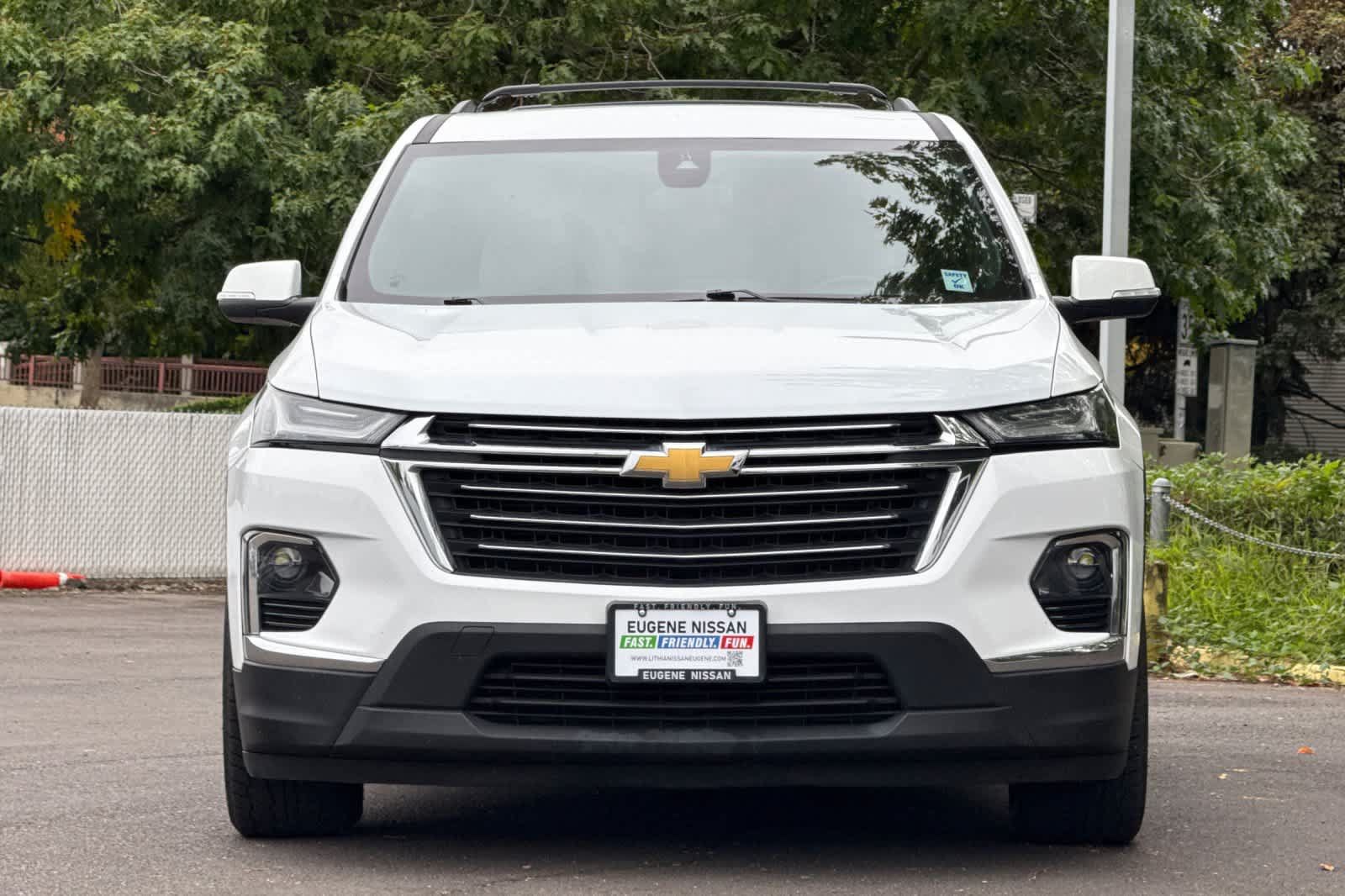 Used 2023 Chevrolet Traverse LT w/ LPO, Cargo Package AWD/4WD image 10