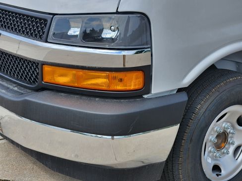 New 2025 Chevrolet Express 3500 w/ Power Convenience Package image 6