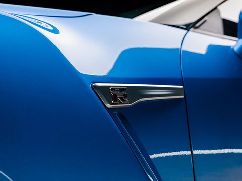 Used 2020 Nissan GT-R Premium image 27