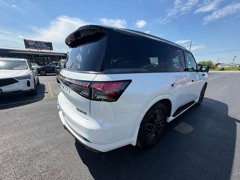 Used 2026 INFINITI QX80 Autograph w/ Premium Cargo Package AWD/4WD image 3