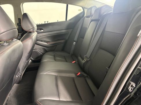 Used 2023 Nissan Altima 2.5 SR FWD image 19