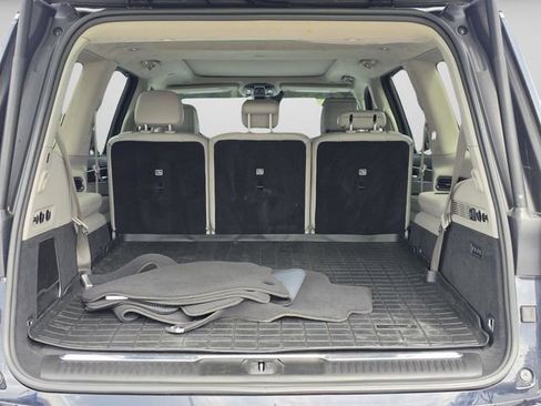 Used 2022 Jeep Grand Wagoneer Series II w/ Flexible Seating Group AWD/4WD image 15