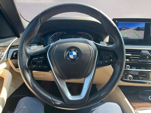 Used 2021 BMW 530i image 12