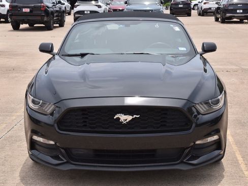 Used 2017 Ford Mustang Convertible RWD image 3
