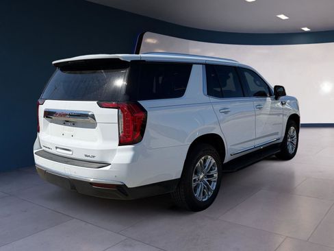 Used 2023 GMC Yukon SLT w/ SLT Luxury Package image 5