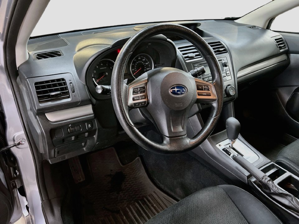 Used 2014 Subaru Crosstrek 2.0i Premium w/ Moonroof Package AWD/4WD image 4