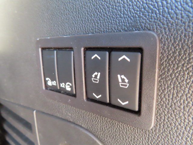 Used 2019 Cadillac Escalade Luxury AWD/4WD image 12