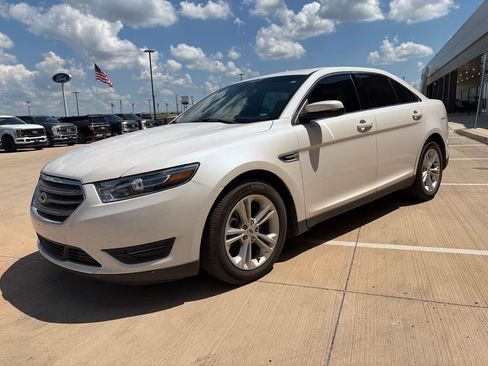 Used 2016 Ford Taurus SEL FWD image 7
