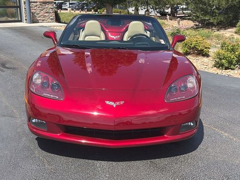 Used 2006 Chevrolet Corvette Convertible w/ Preferred Equipment Group RWD image 6