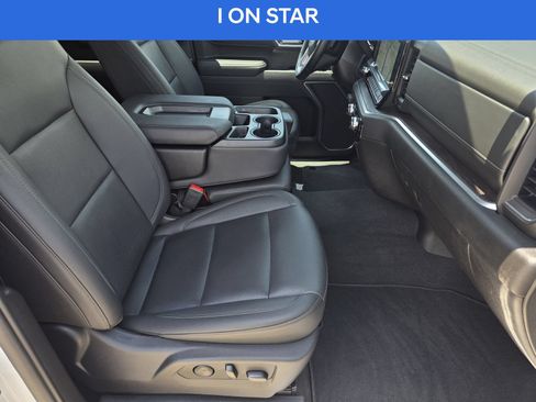 Used 2026 GMC Sierra 1500 SLT RWD image 15