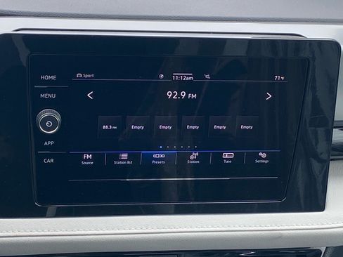 New 2026 Volkswagen Taos SE AWD/4WD image 4