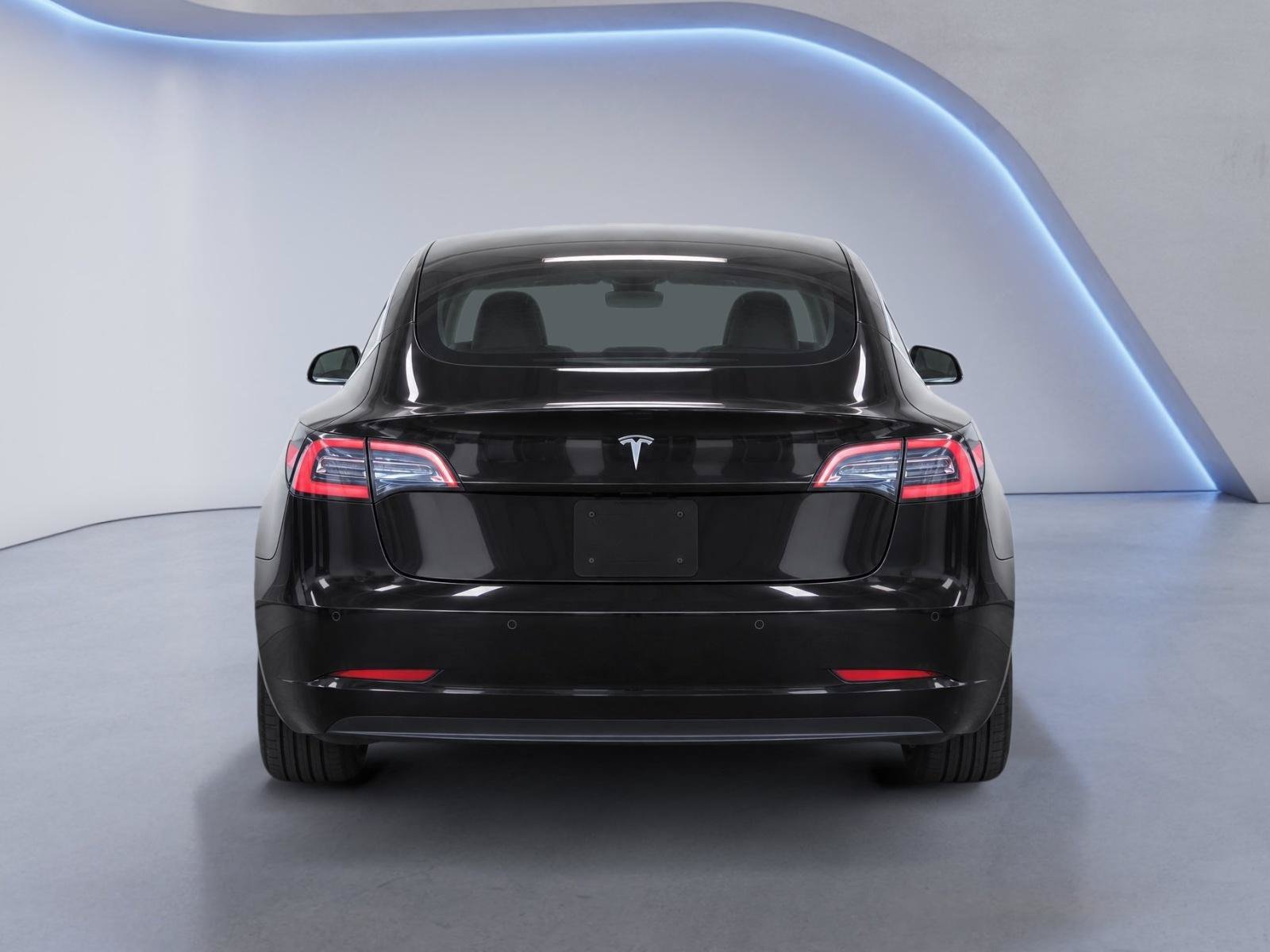 Used 2018 Tesla Model 3 Long Range RWD image 6