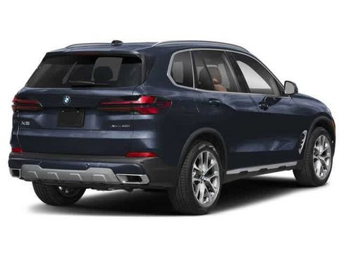 New 2026 BMW X5 M60i AWD/4WD image 2