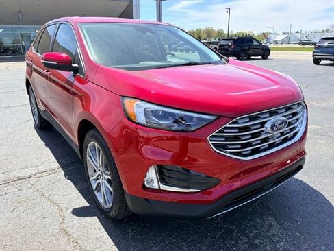 Used 2024 Ford Edge Titanium w/ Equipment Group 301A AWD/4WD image 9