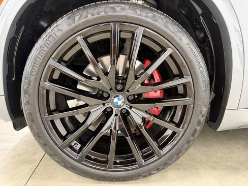 Used 2024 BMW X5 xDrive40i w/ M Sport Package AWD/4WD image 7