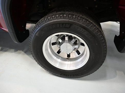 Used 2024 GMC Sierra 3500 Denali image 35