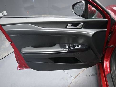 Used 2023 Kia K5 LXS FWD image 13