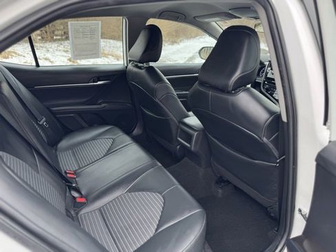Used 2024 Toyota Camry SE image 15
