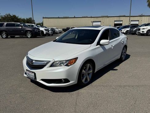 Used 2015 Acura ILX w/ Technology Package FWD image 5
