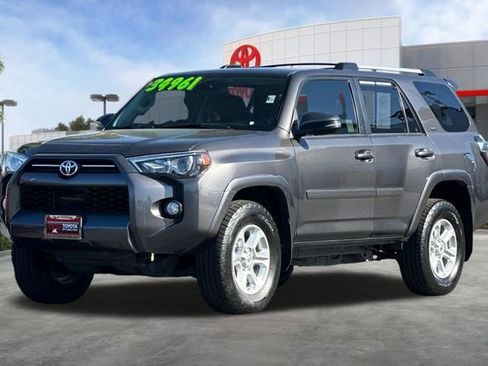 Used 2020 Toyota 4Runner SR5 Premium w/ Moonroof Package image 9