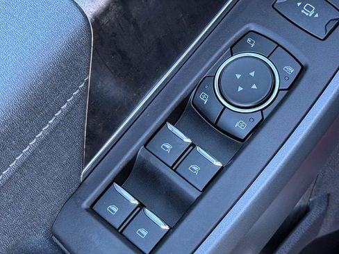 Certified 2023 Ford F350 Lariat w/ Chrome Package image 19