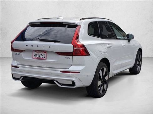 Used 2025 Volvo XC60 T8 Plus w/ Protection Package Premier AWD/4WD image 5