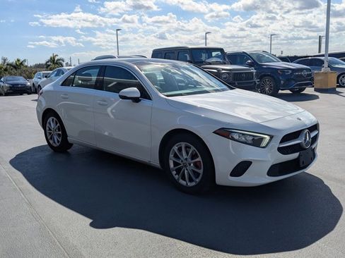 Used 2019 Mercedes-Benz A 220 image 3