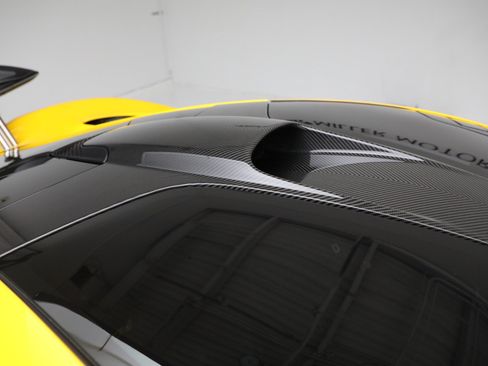Used 2015 McLaren P1 RWD image 30