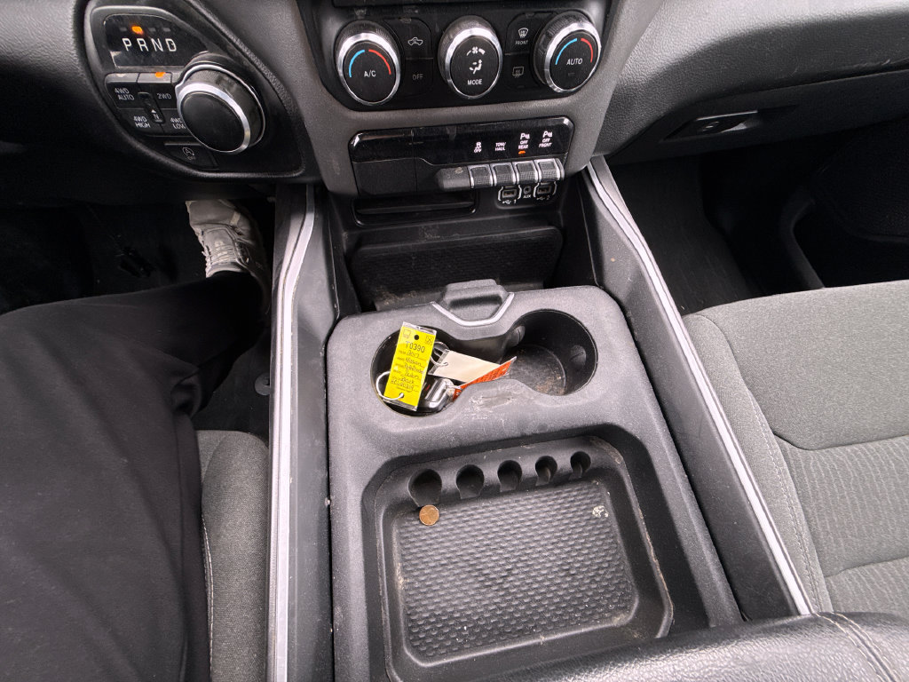 Used 2023 RAM 1500 4x4 Crew Cab image 30