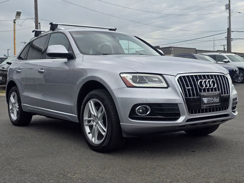 Used 2016 Audi Q5 2.0T Premium Plus w/ Technology Package image 4