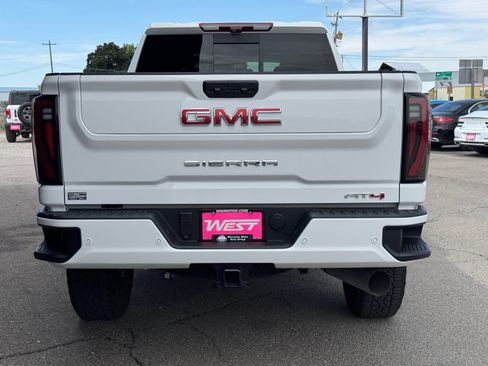 Used 2025 GMC Sierra 3500 AT4 w/ AT4 Premium Plus Package AWD/4WD image 8